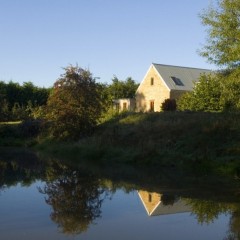 Australia Uncovered: Sandstone Barn Turned into Fantasy Retreat