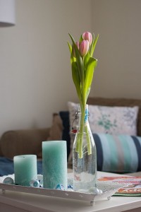 coffee table with pastel colour accents